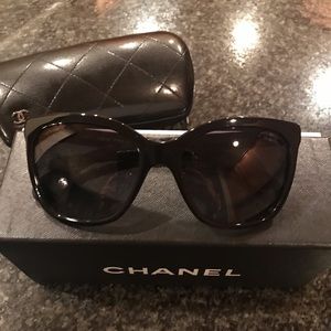 CHANEL sunglasses